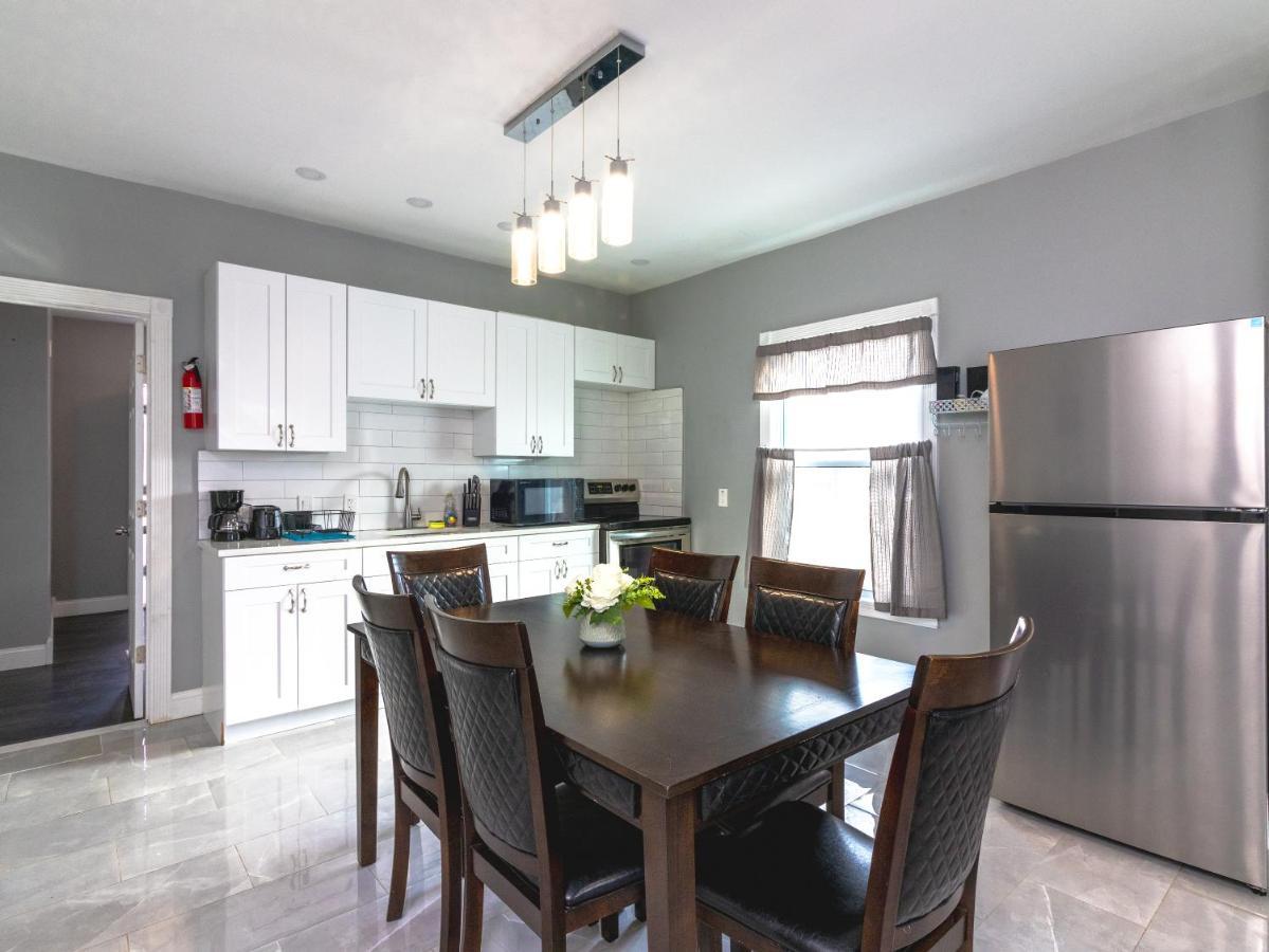 Lovely 4Br Near The Falls And Casino Niagara Falls Exterior photo